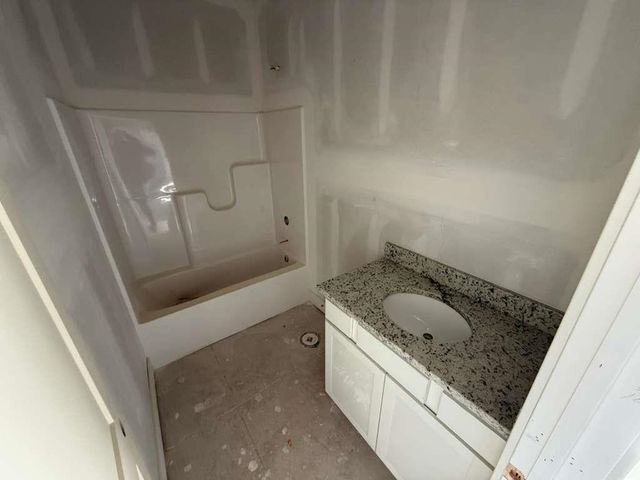 1510 E Appleton St, Valley Center, KS 67147