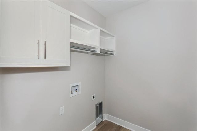 1510 E Appleton St, Valley Center, KS 67147