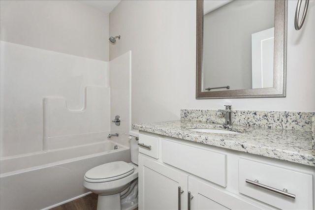 1510 E Appleton St, Valley Center, KS 67147