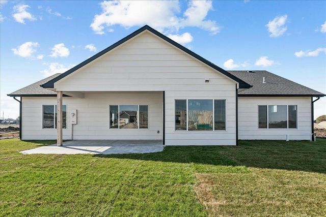 1510 E Appleton St, Valley Center, KS 67147