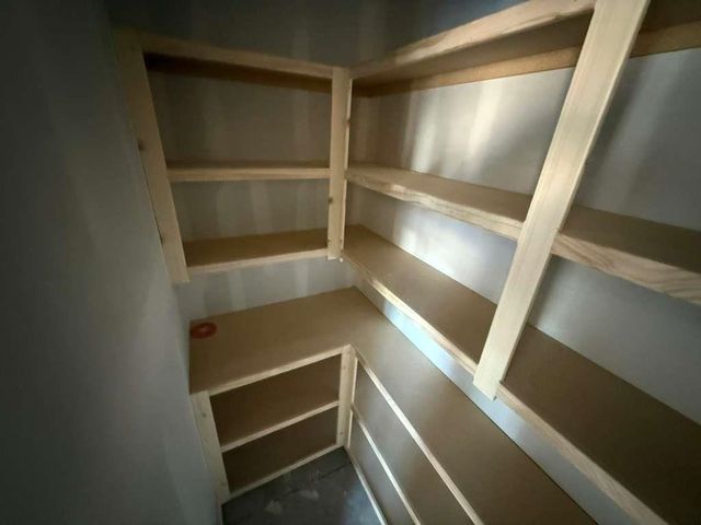 1510 E Appleton St, Valley Center, KS 67147