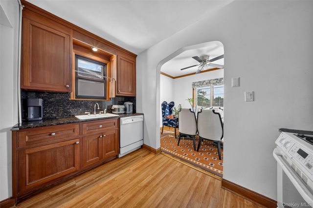 17019 Pidgeon Meadow Road, Fresh Meadows, NY 11365