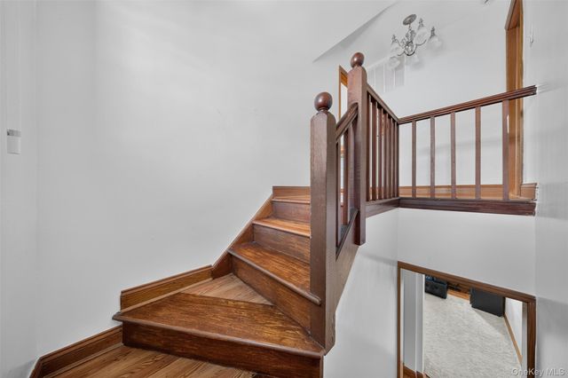 17019 Pidgeon Meadow Road, Fresh Meadows, NY 11365
