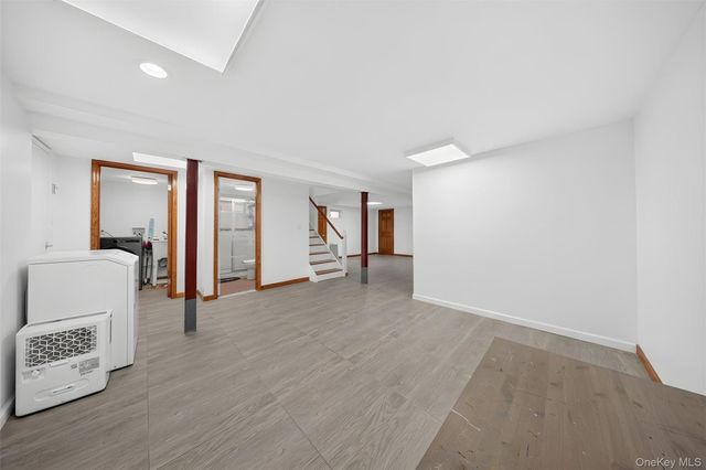 17019 Pidgeon Meadow Road, Fresh Meadows, NY 11365