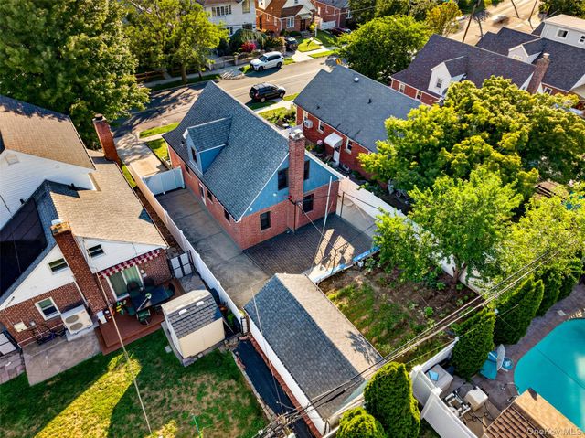 17019 Pidgeon Meadow Road, Fresh Meadows, NY 11365