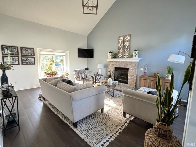 10824 Millstone Drive, Fort Wayne, IN 46818