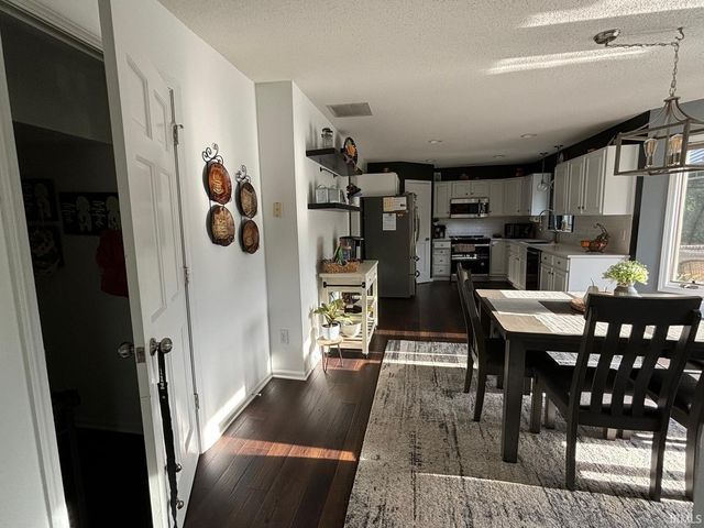 10824 Millstone Drive, Fort Wayne, IN 46818