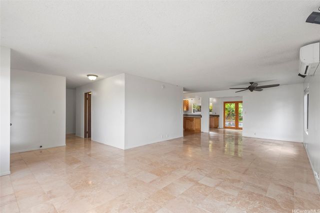 98-1528 Kaonohi Street, Aiea, HI 96701