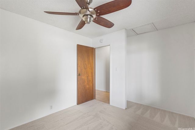 98-1528 Kaonohi Street, Aiea, HI 96701