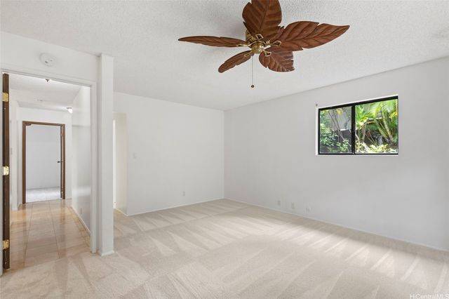 98-1528 Kaonohi Street, Aiea, HI 96701