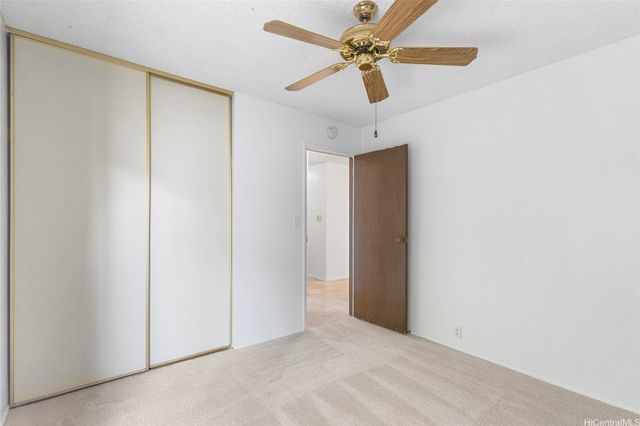 98-1528 Kaonohi Street, Aiea, HI 96701