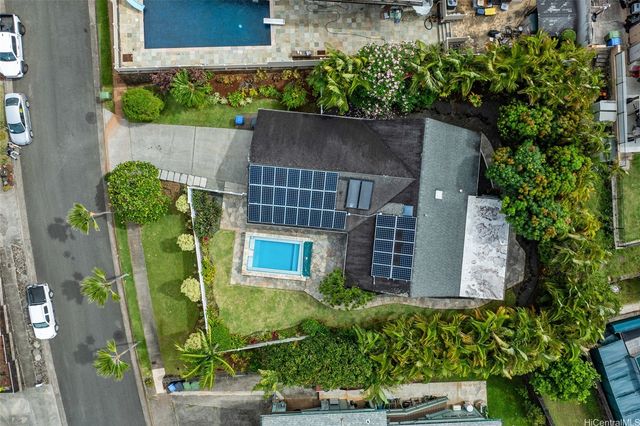 98-1528 Kaonohi Street, Aiea, HI 96701