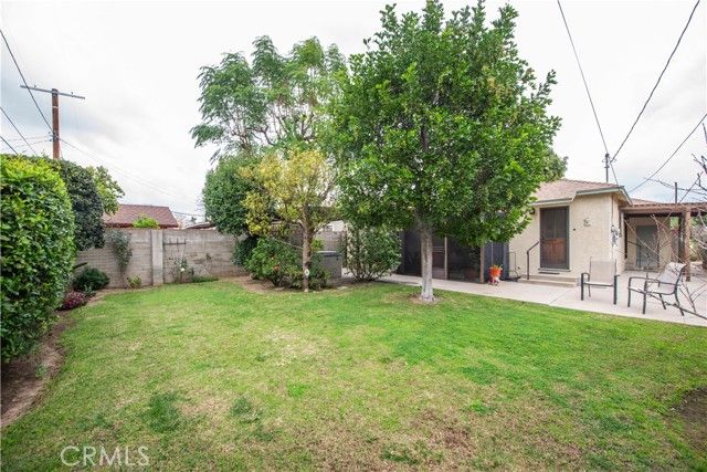 6631 Densmore Avenue, Los Angeles, CA 91406