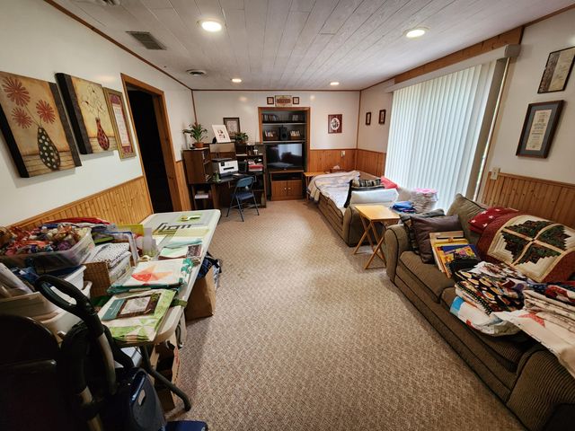 936 James Street, Plainwell, MI 49080