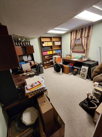 936 James Street, Plainwell, MI 49080