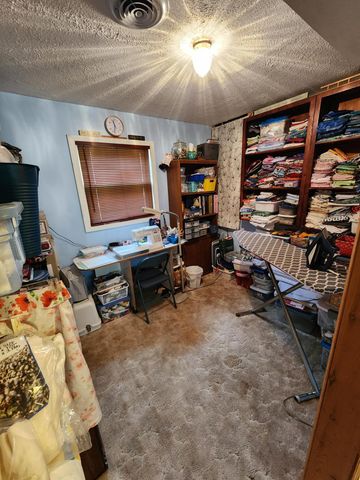 936 James Street, Plainwell, MI 49080