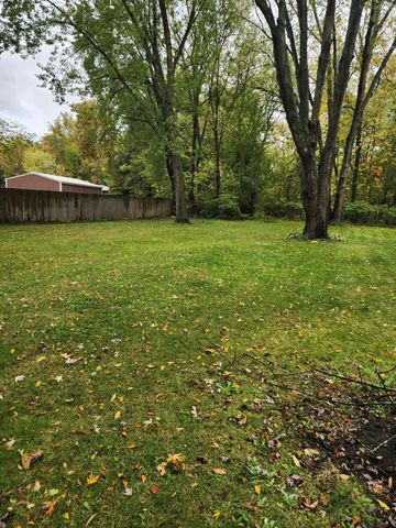 936 James Street, Plainwell, MI 49080