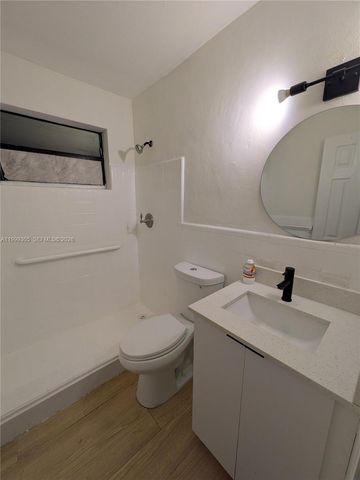 7022 SW 19th Ct, North Lauderdale, FL 33068