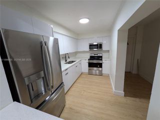 7022 SW 19th Ct, North Lauderdale, FL 33068