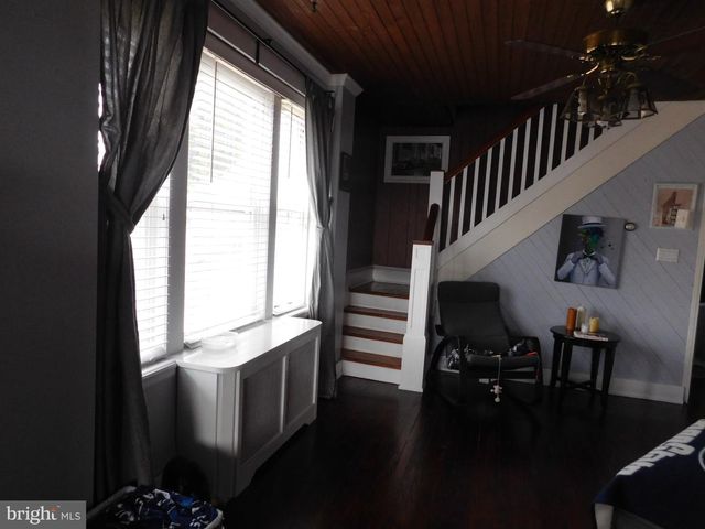 964 NEW HOLLAND RD, Reading, PA 19607