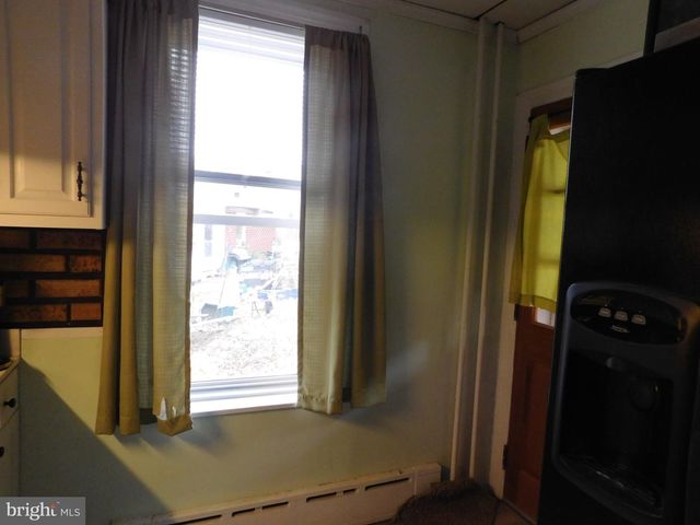 964 NEW HOLLAND RD, Reading, PA 19607