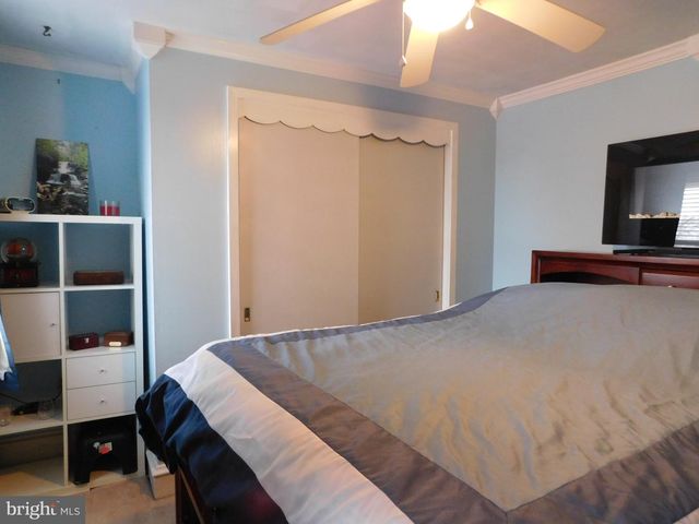 964 NEW HOLLAND RD, Reading, PA 19607