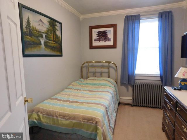 964 NEW HOLLAND RD, Reading, PA 19607