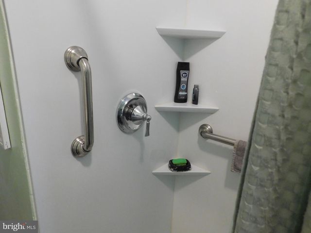 964 NEW HOLLAND RD, Reading, PA 19607