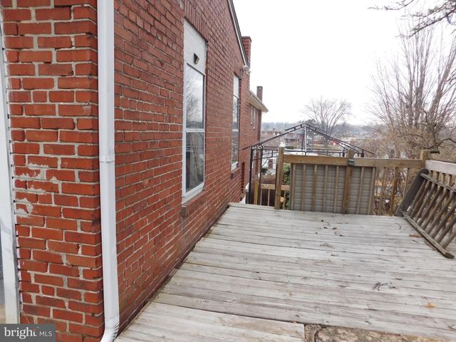 964 NEW HOLLAND RD, Reading, PA 19607