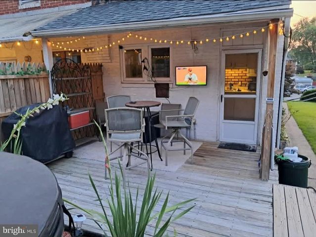 964 NEW HOLLAND RD, Reading, PA 19607