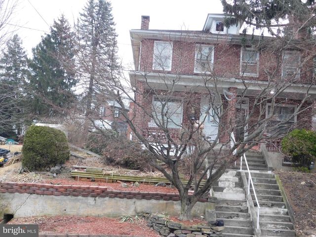 964 NEW HOLLAND RD, Reading, PA 19607