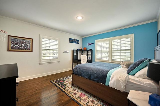 2521 W 65th Street, Mission Hills, KS 66208