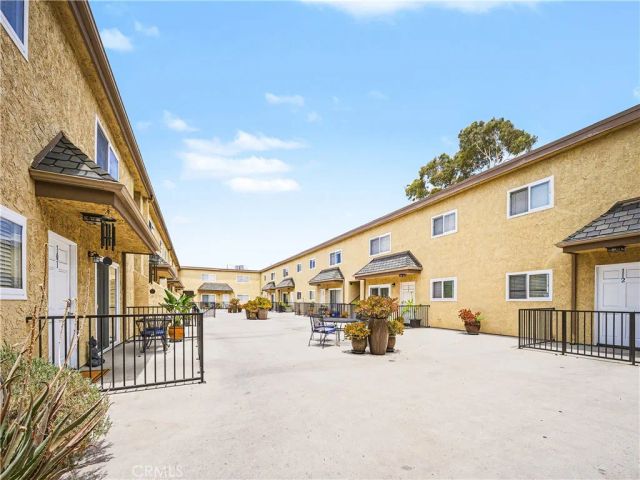 5224 Denny 205, North Hollywood, CA 91601
