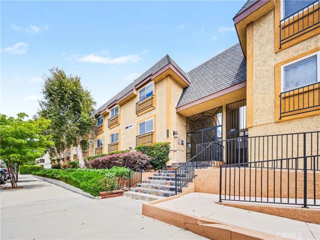 5224 Denny 205, North Hollywood, CA 91601