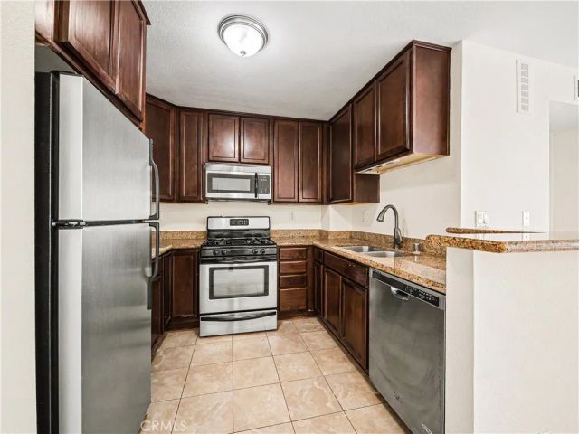 5224 Denny 205, North Hollywood, CA 91601