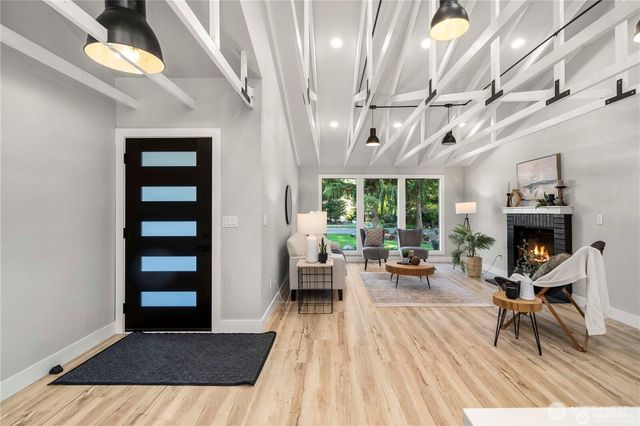 13820 72nd Avenue E, Puyallup, WA 98373