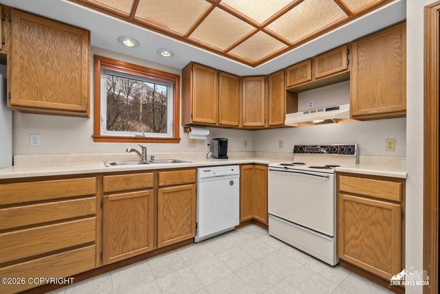 14399 Canyon Road, Anchorage, AK 99516