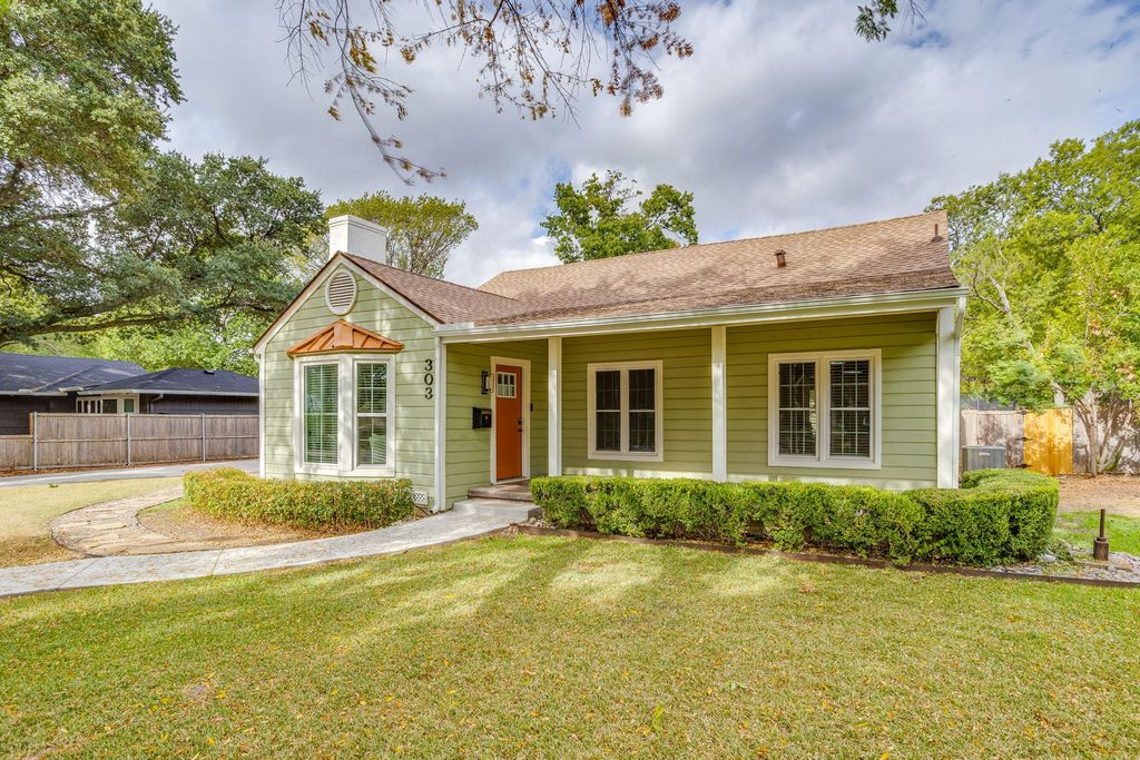 303 Harbin Avenue, Waxahachie, TX 75165 — exterior