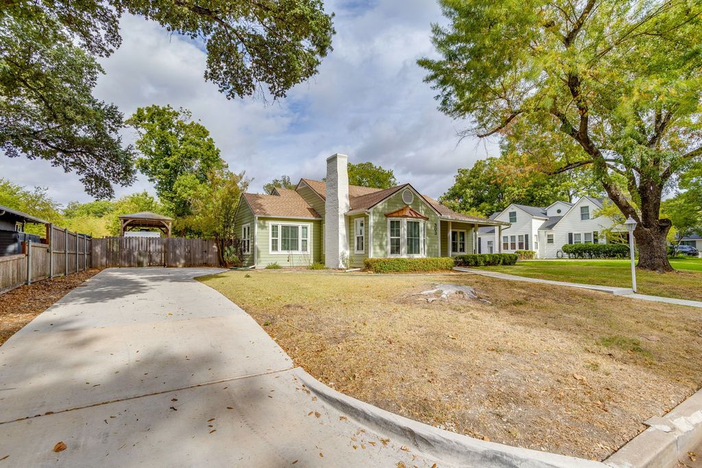 303 Harbin Avenue, Waxahachie, TX 75165 — photo 4