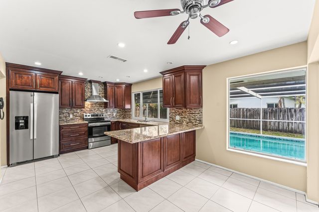 8821 NW 3rd Street, Pembroke Pines, FL 33024