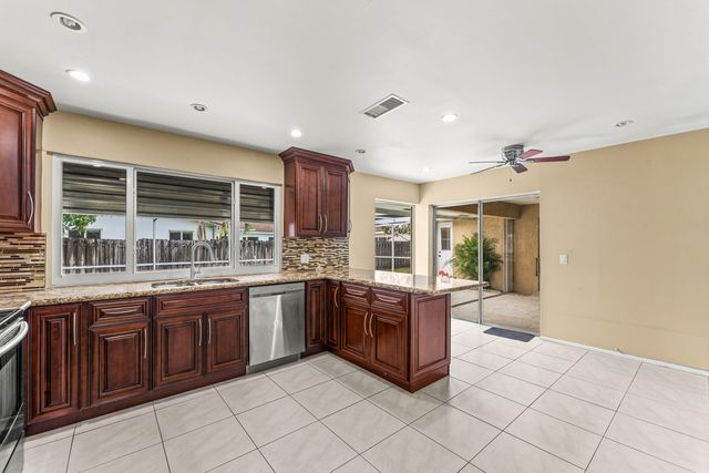 8821 NW 3rd Street, Pembroke Pines, FL 33024