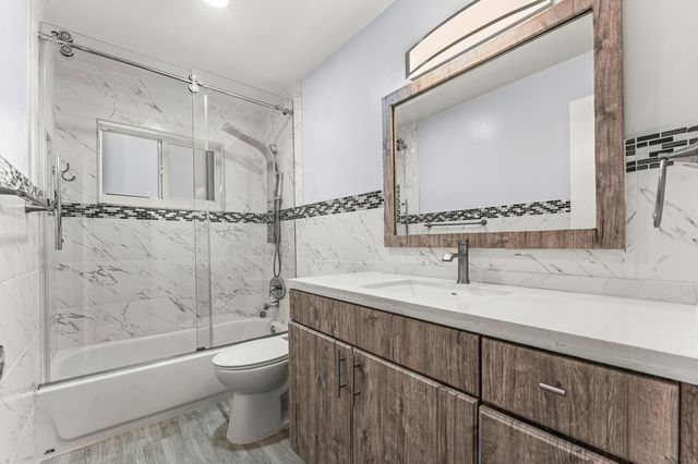 8821 NW 3rd Street, Pembroke Pines, FL 33024