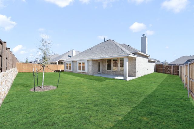 2114 Redding Drive, Mansfield, TX 76084