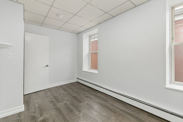 131 Essex Streer 33, Salem, MA 01970