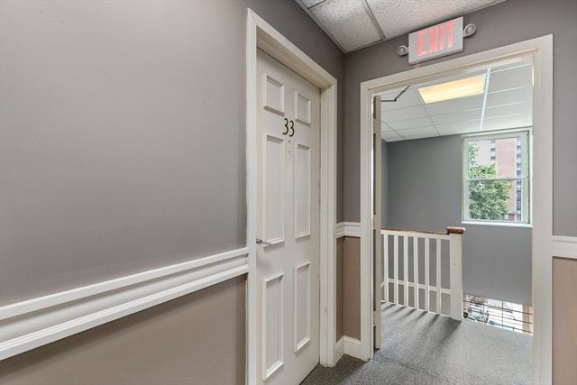 131 Essex Streer 33, Salem, MA 01970