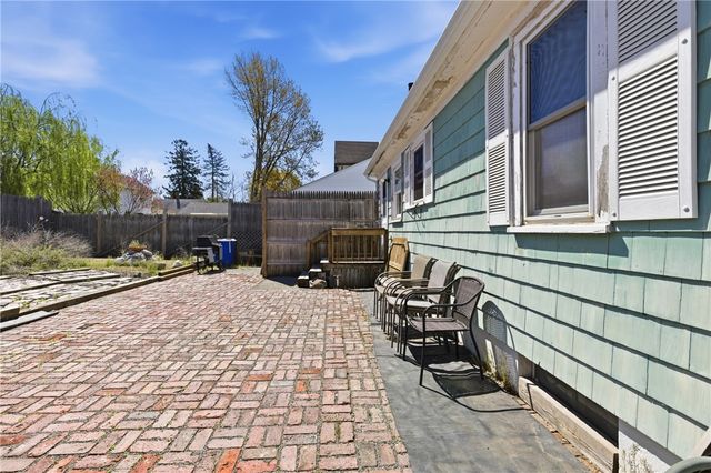 12 Hemlock Avenue, Cranston, RI 02910