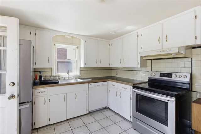 12 Hemlock Avenue, Cranston, RI 02910