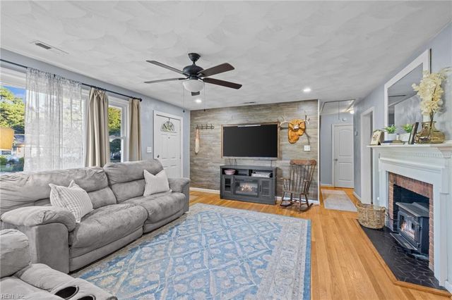 1313 Burlington RD, Virginia Beach, VA 23464