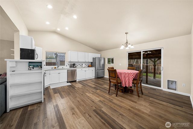 24501 234th Way SE, Maple Valley, WA 98038