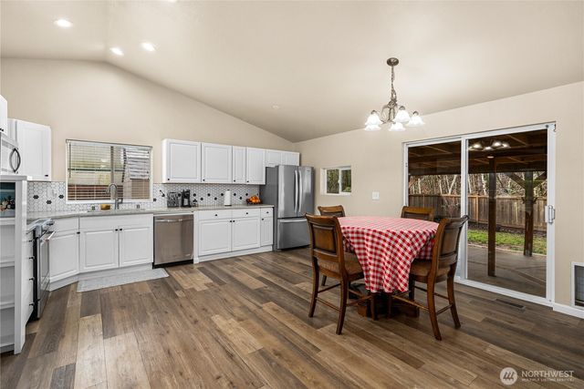 24501 234th Way SE, Maple Valley, WA 98038